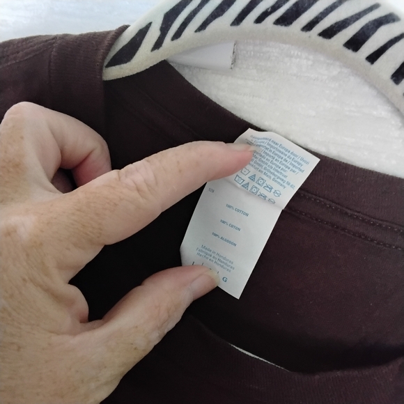 "Vintage Soul" Dark Brown Womans T-Shirt with Floral Cassette Design - Picture 5 of 5